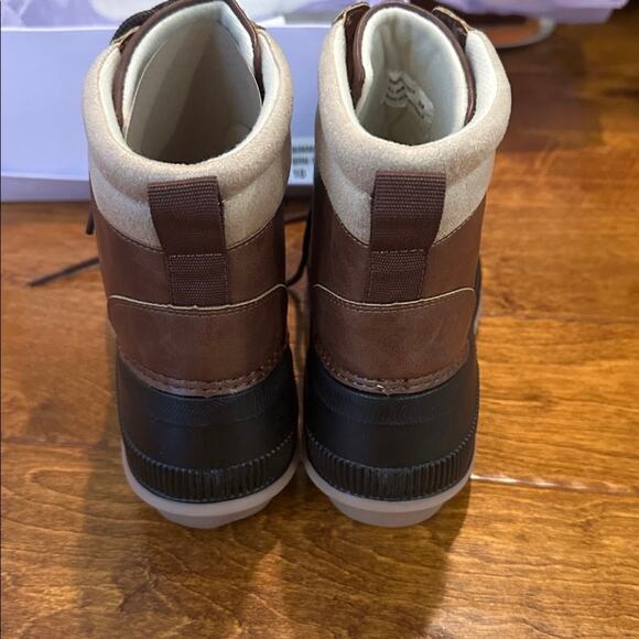 Madden Girl BIMMY Duck Boots Brown Multi Waterproof Lace Up Size 10 NWT - Picture 2 of 6